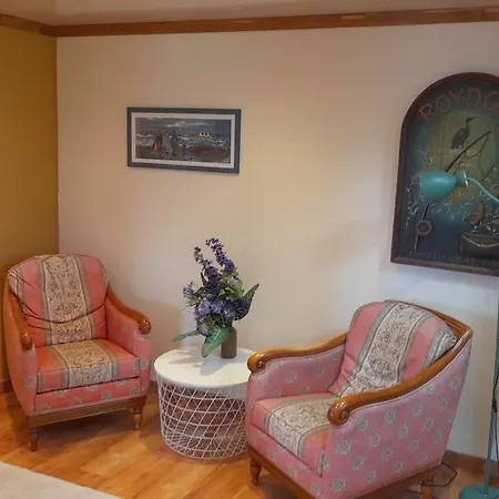 Le Logis Du Port * 바르네빌카테레